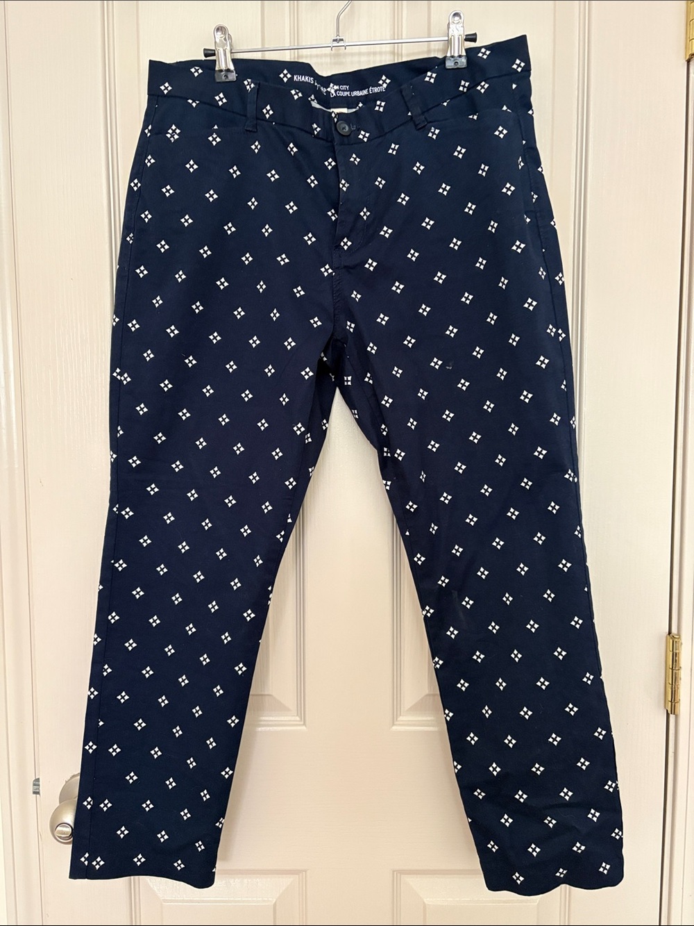 GAP Navy Blue Skinny Pants with White Diamond Print